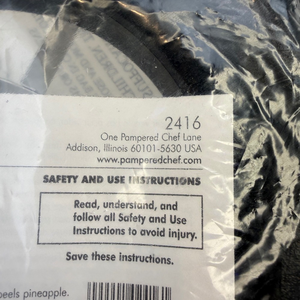 The Pampered Chef Pineapple Wedger 2416 Black Stainless Steel Core Peeler New - Picture 4 of 6